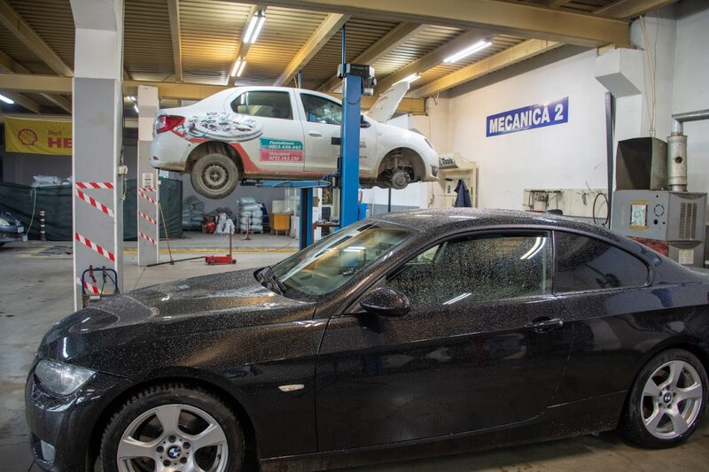 Pantelimon, inchiriere hala industriala service auto complet utilat 550 mp + parcare 1000 mp.